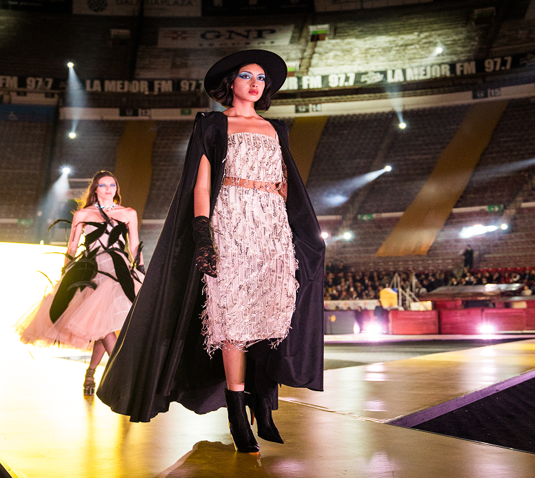 Evening look from El Palacio de Hierro’s Fall-Winter 2026 runway